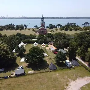 ** Luxury tent Bell Tent Glamping At Royal Victoria Country Park United Kingdom